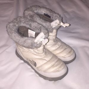 North face boots.FREE Victoria secret spray lotion